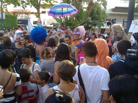 travestis en torremolinos|Caravana de Travestis a Torremolinos